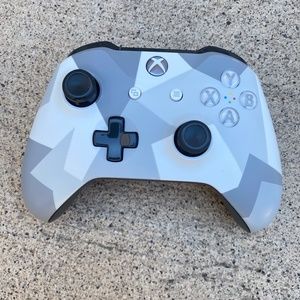 Microsoft Xbox One Wireless *Special Edition* Winter Forces Controller